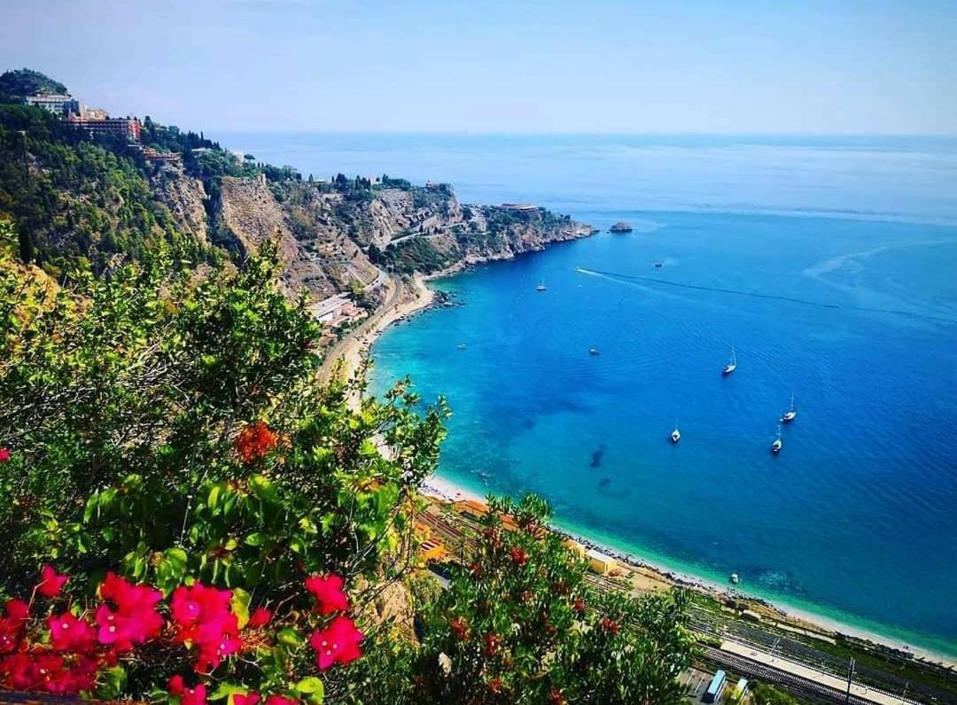 Blue Sky House Bed & Breakfast Taormina Dış mekan fotoğraf