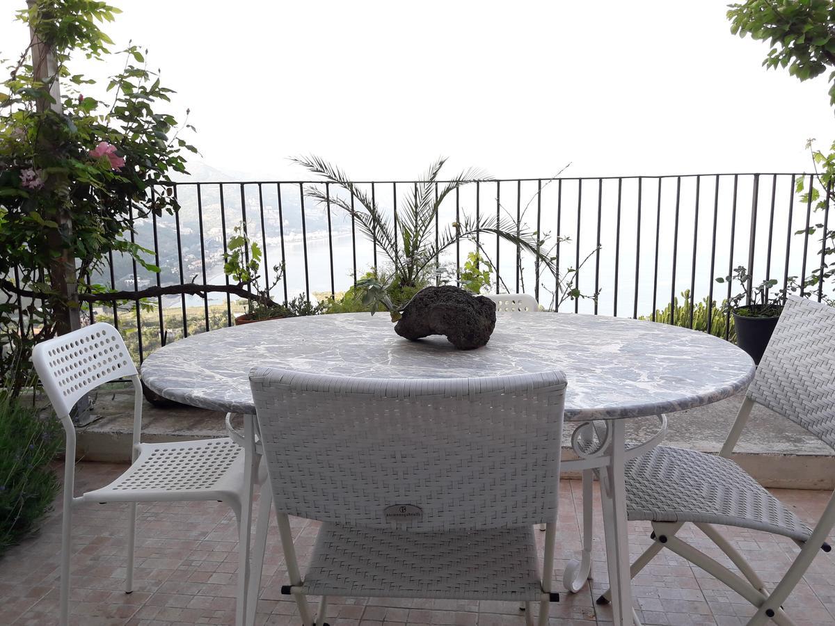 Blue Sky House Bed & Breakfast Taormina Dış mekan fotoğraf
